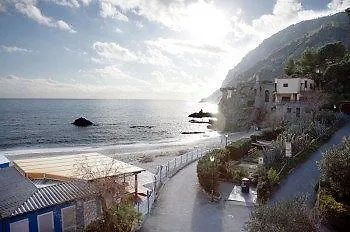 Affittacamere Lo Scoglio Monterosso al Mare 2*,  İtalya