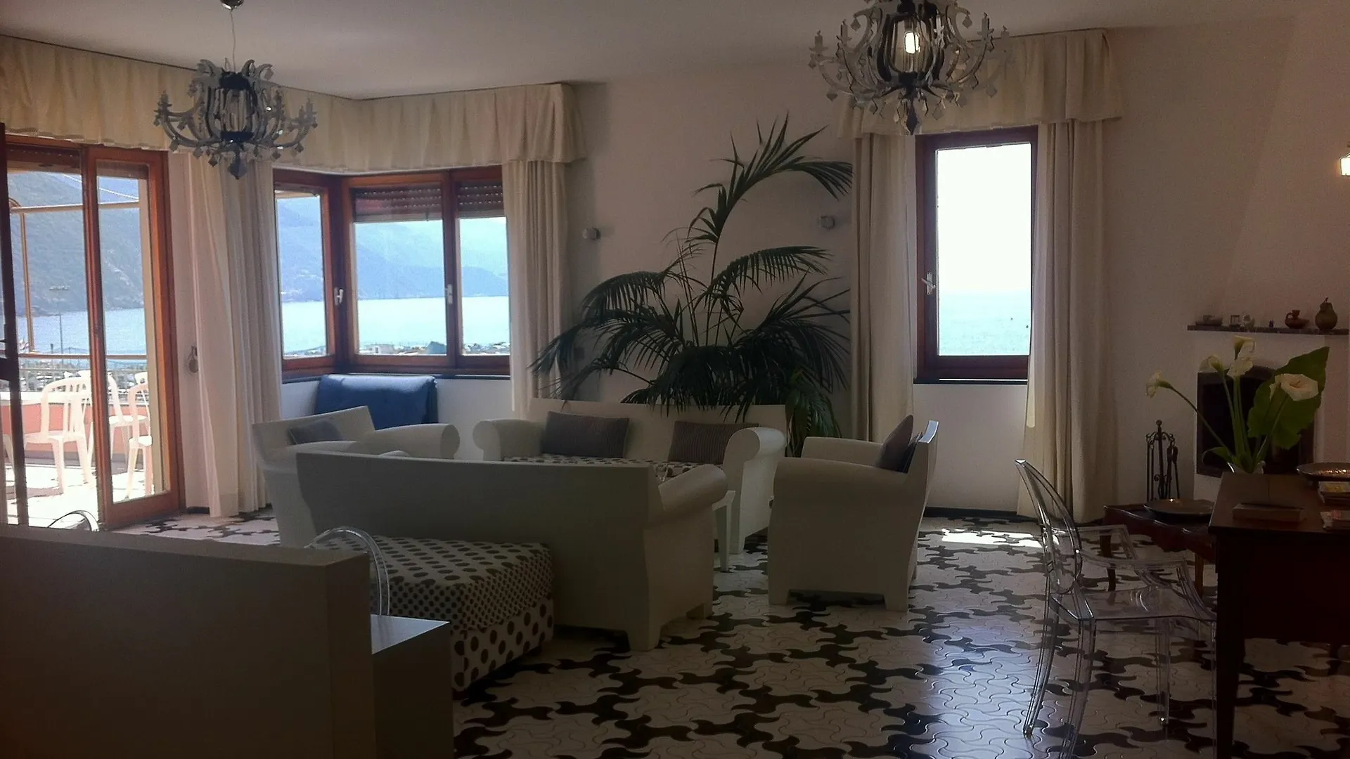 ** Konukevi Affittacamere Lo Scoglio Monterosso al Mare İtalya